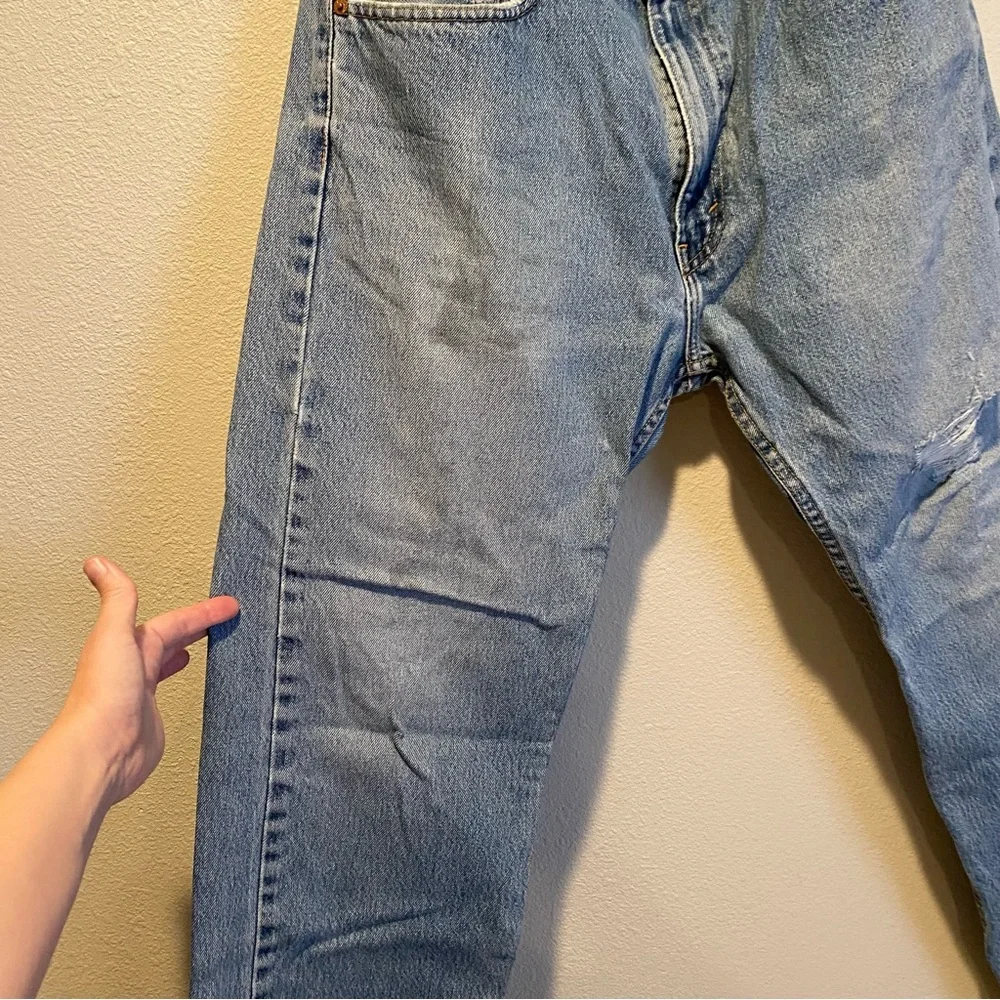 Levi’s Jeans 505 Light Blue Distressed size 38 X 32 casual‎